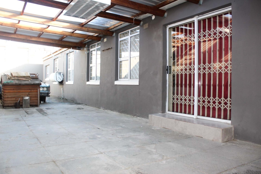 3 Bedroom Property for Sale in Belhar Western Cape